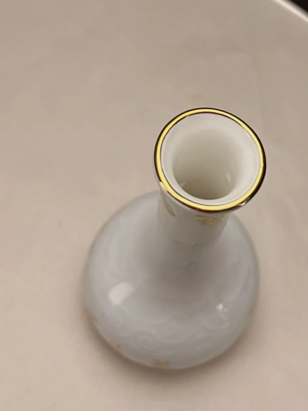 Vtg Crown Staffordshire Aristocrat Bud Vase Fine Bone China Gold Floral England